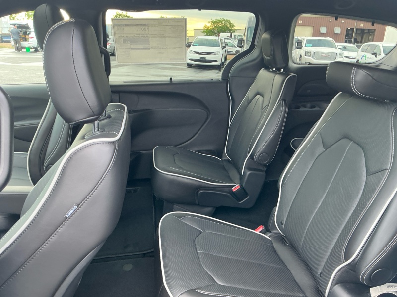 2027 Chrysler Pacifica
