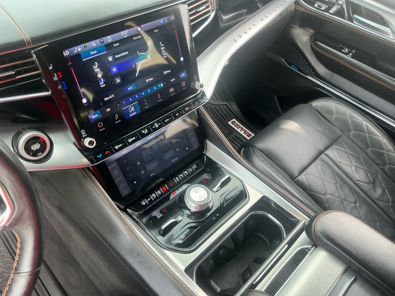 2023 Jeep Grand Wagoneer L