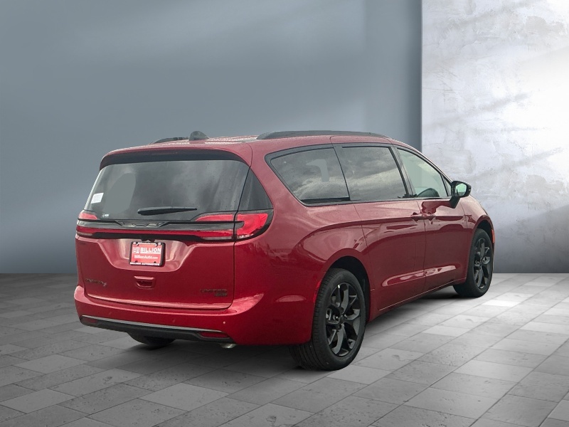 2027 Chrysler Pacifica