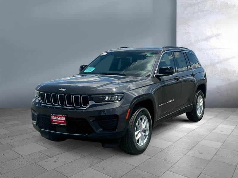 New 2026 Jeep Grand Cherokee Laredo SUVs