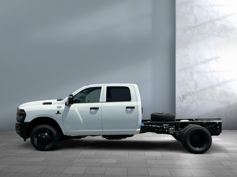 2026 Ram 3500 Chassis Cab