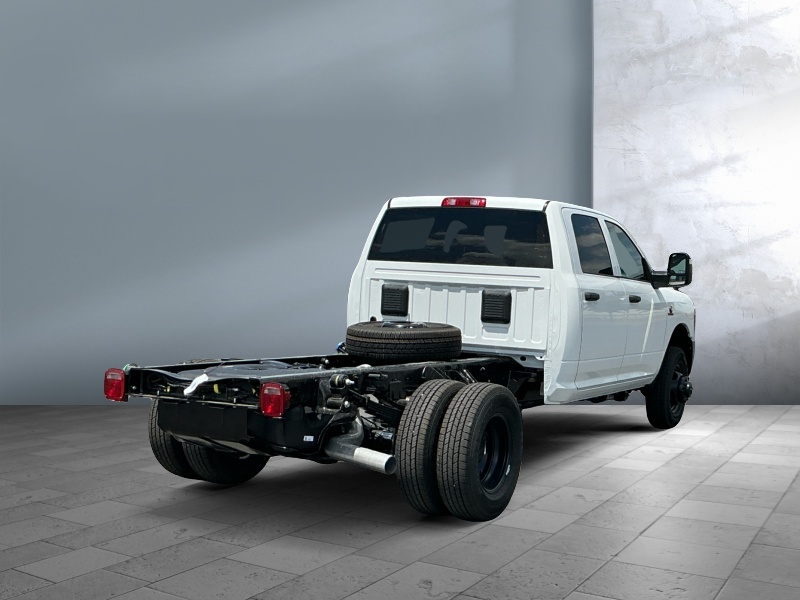 2026 Ram 3500 Chassis Cab