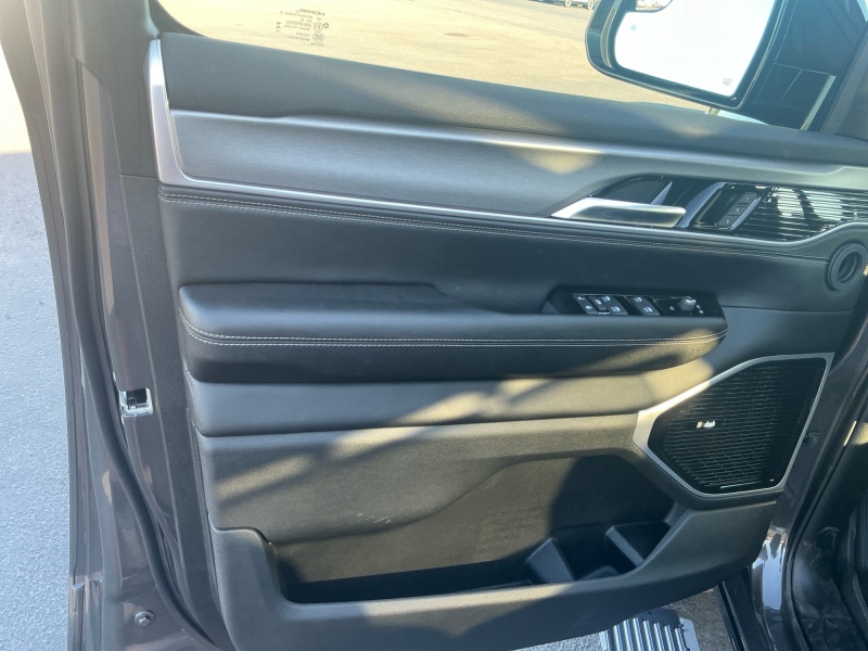 2026 Jeep Grand Wagoneer