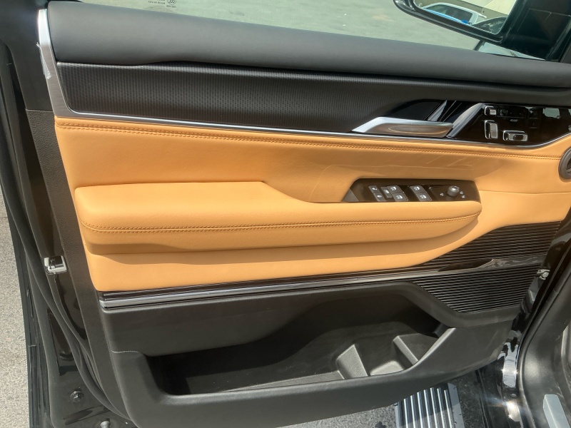 2026 Jeep Grand Wagoneer