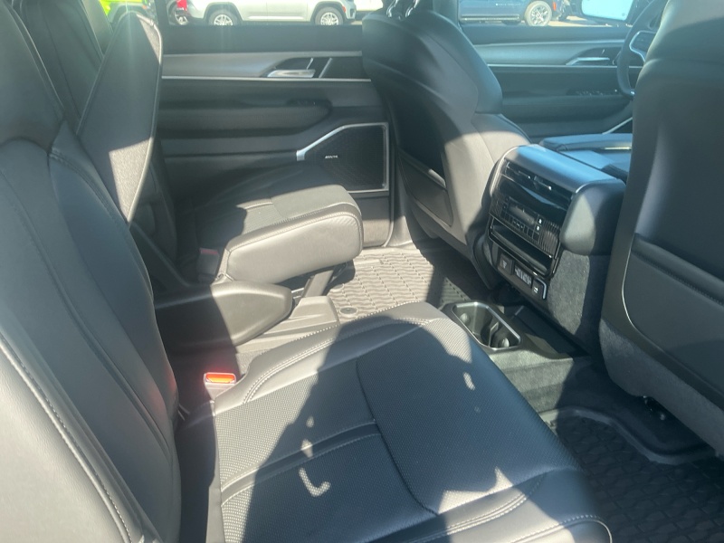 2026 Jeep Grand Wagoneer