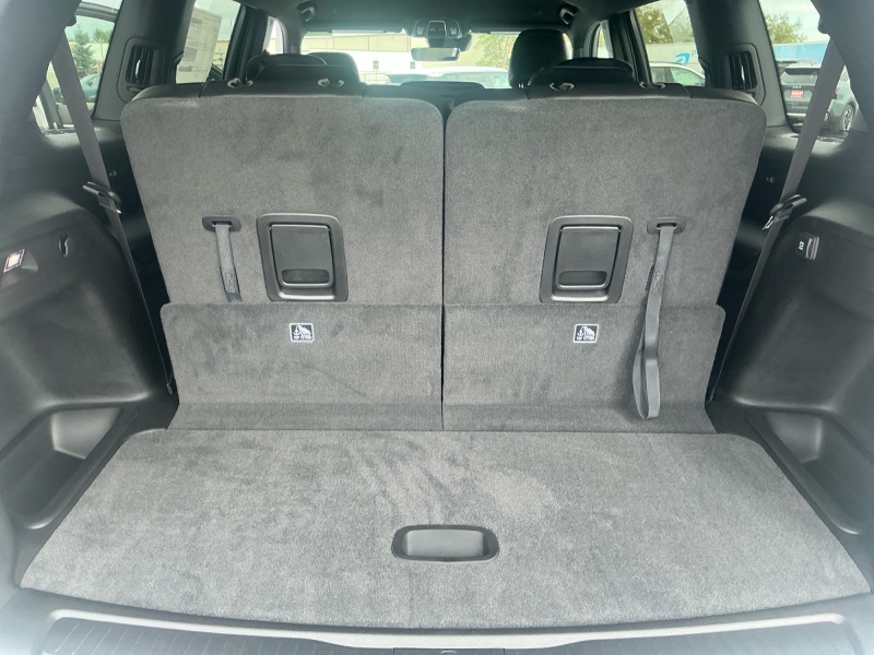2027 Jeep Grand Cherokee L