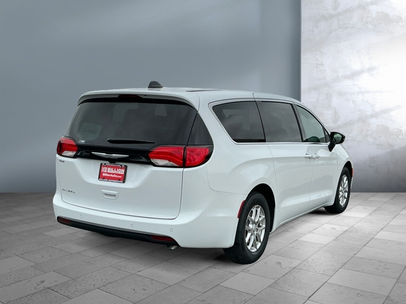 2027 Chrysler Pacifica