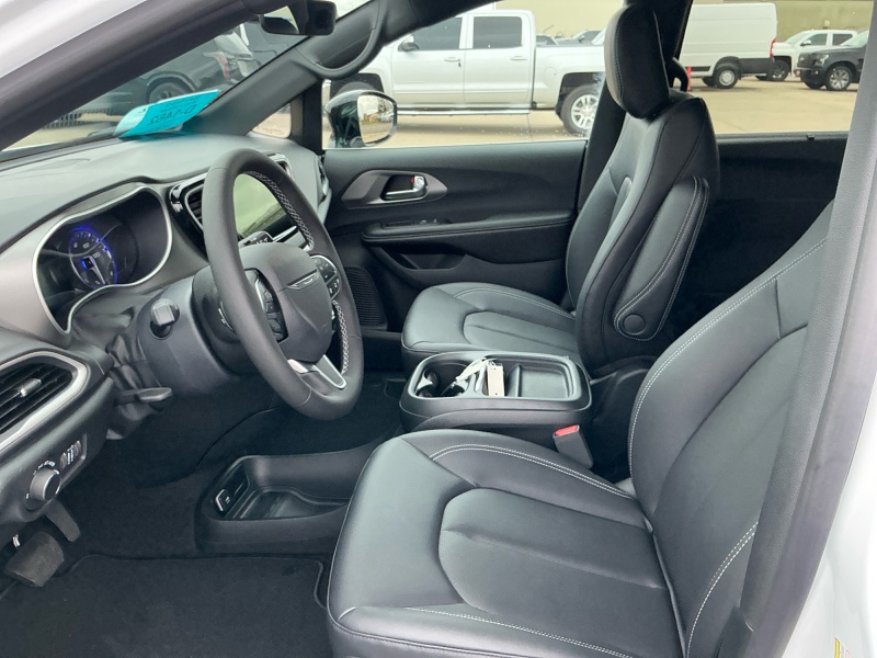 2027 Chrysler Pacifica