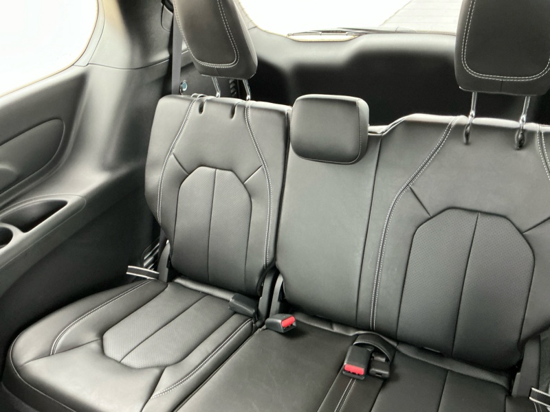 2027 Chrysler Pacifica