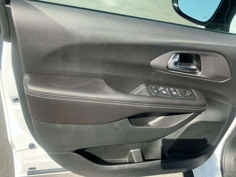 2027 Chrysler Pacifica