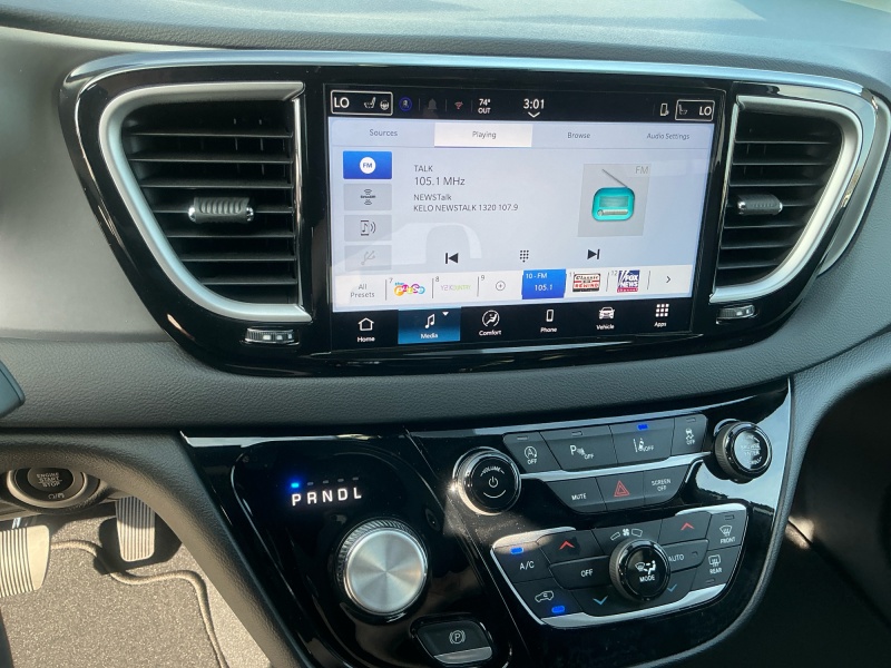 2027 Chrysler Pacifica