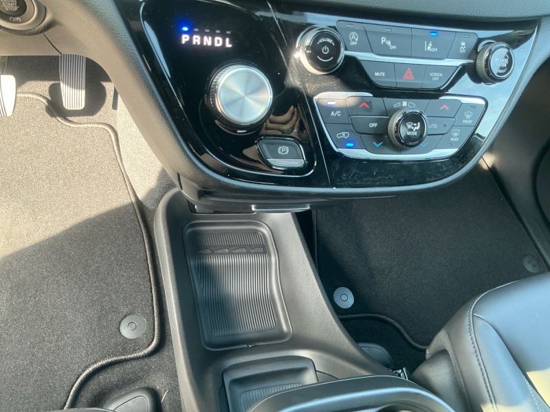 2027 Chrysler Pacifica