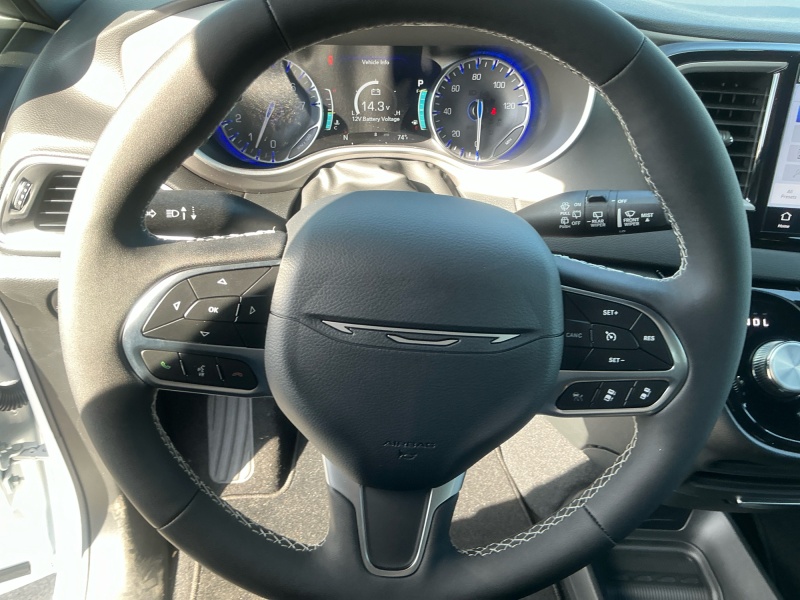 2027 Chrysler Pacifica