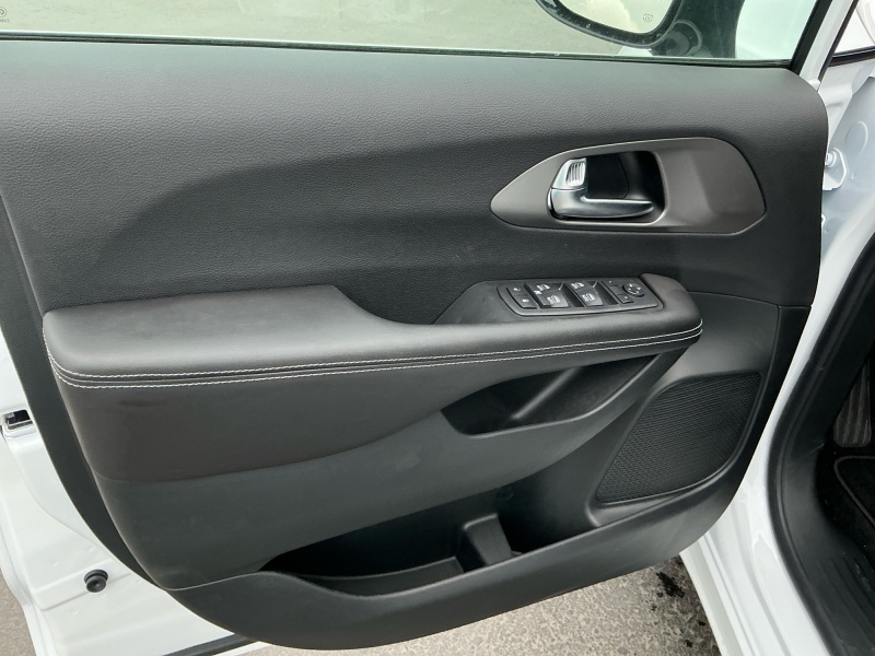 2027 Chrysler Pacifica