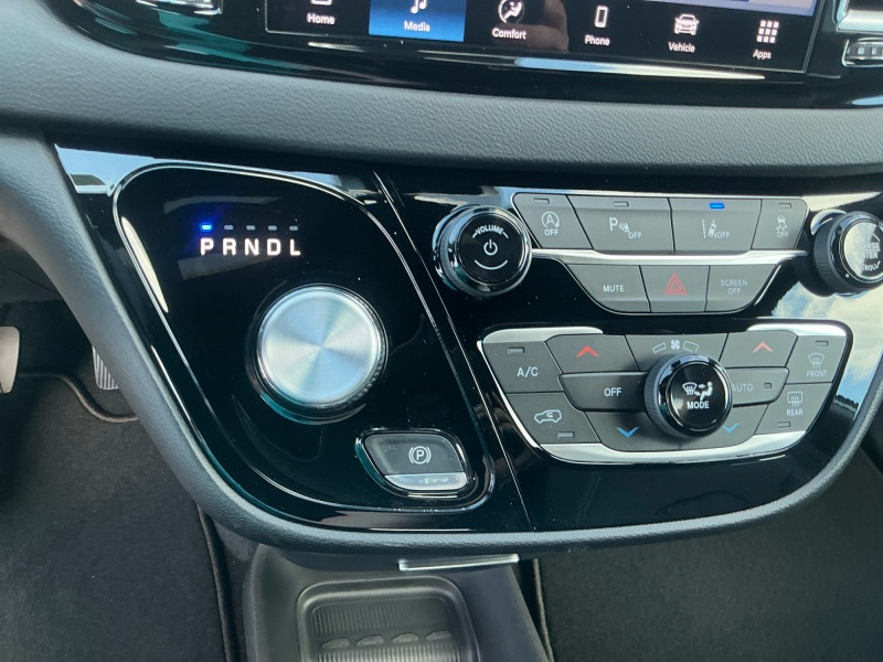 2027 Chrysler Pacifica