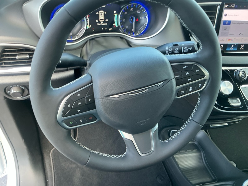 2027 Chrysler Pacifica