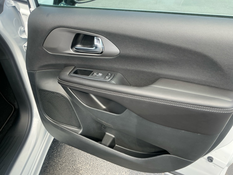 2027 Chrysler Pacifica