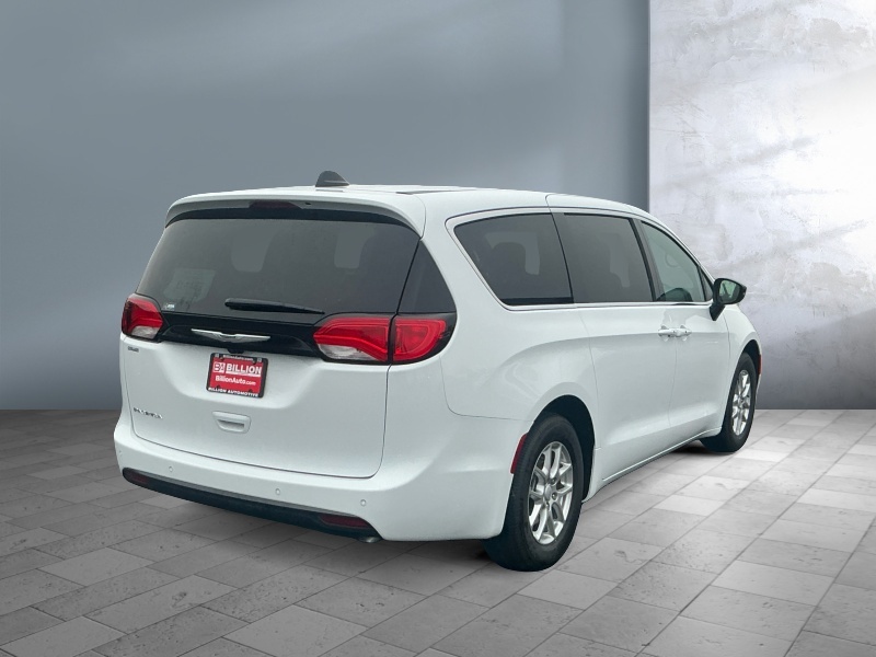 2027 Chrysler Pacifica
