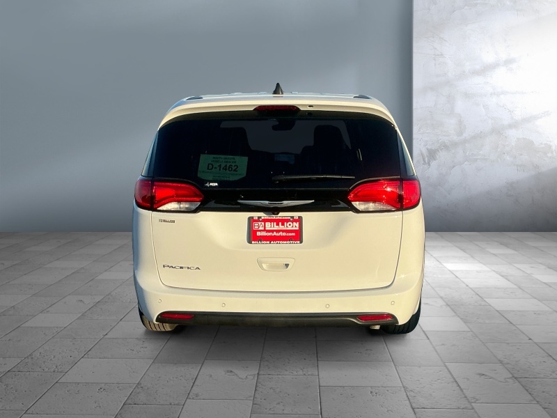 2027 Chrysler Pacifica