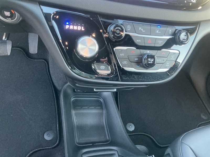 2027 Chrysler Pacifica