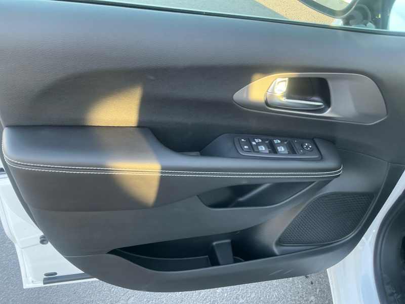 2027 Chrysler Pacifica