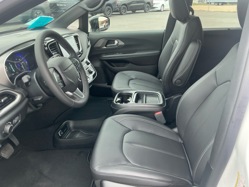 2027 Chrysler Pacifica