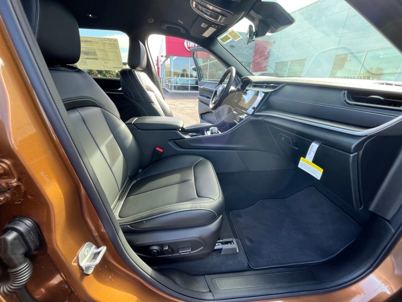 2027 Jeep Grand Cherokee L