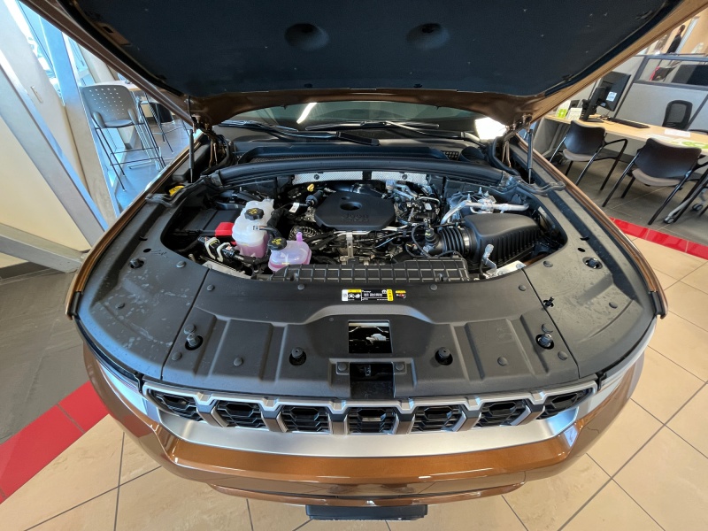 2027 Jeep Grand Cherokee L