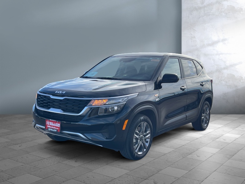 Used 2023 Kia Seltos LX Crossover