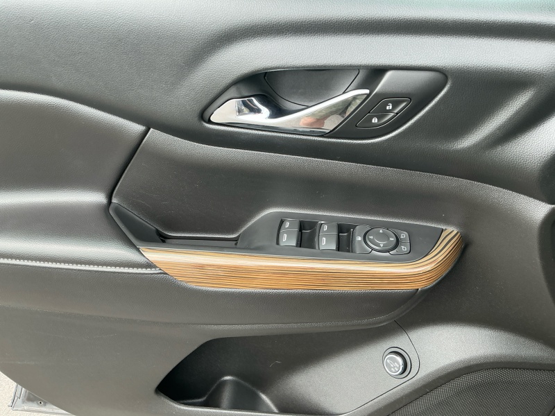 2017 GMC Acadia