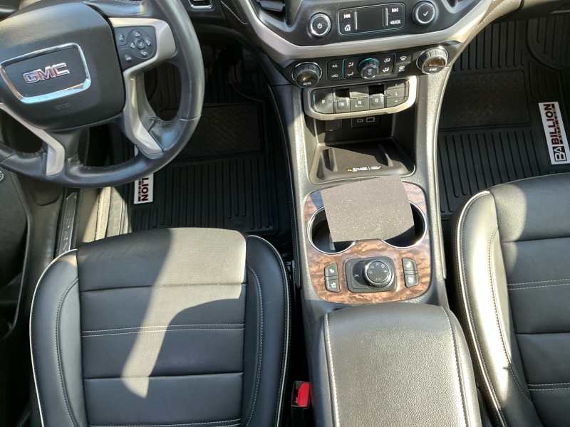 2022 GMC Acadia