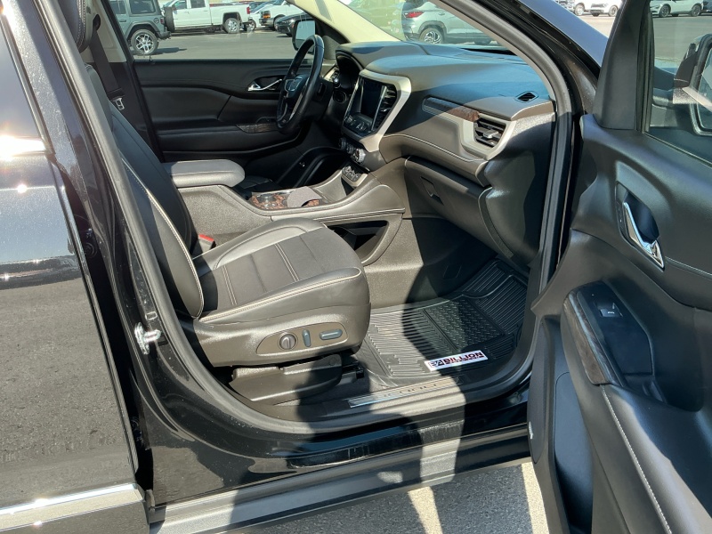 2022 GMC Acadia