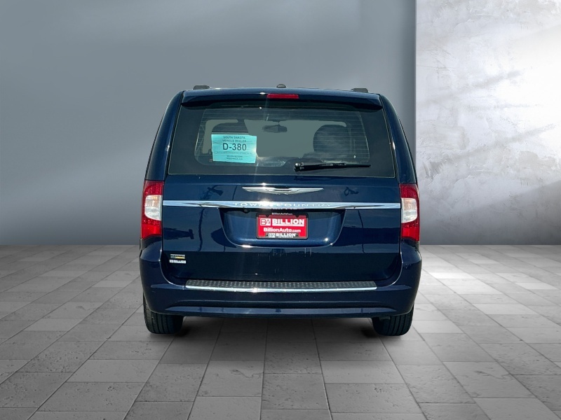 2015 Chrysler Town and Country