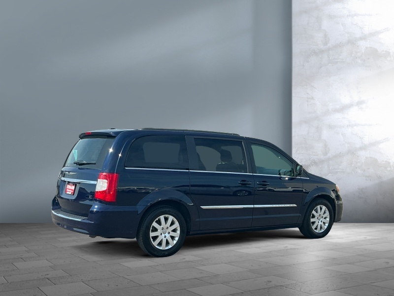 2015 Chrysler Town and Country
