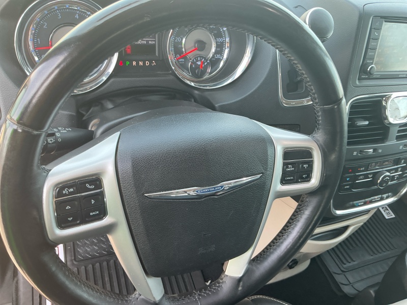 2015 Chrysler Town and Country
