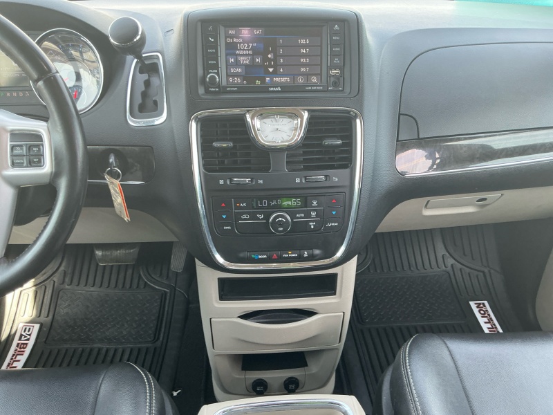 2015 Chrysler Town and Country