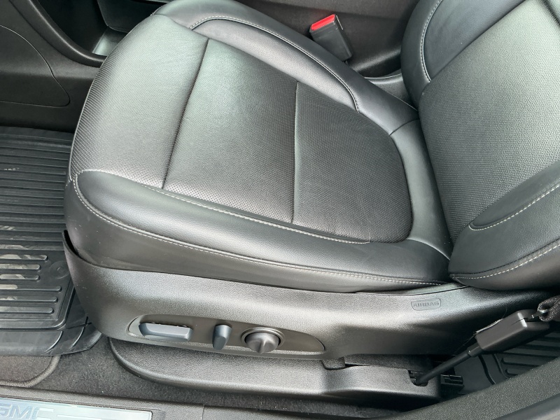 2022 GMC Acadia