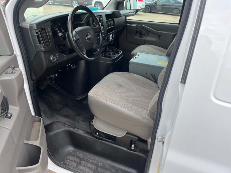 2023 GMC Savana Cargo Van