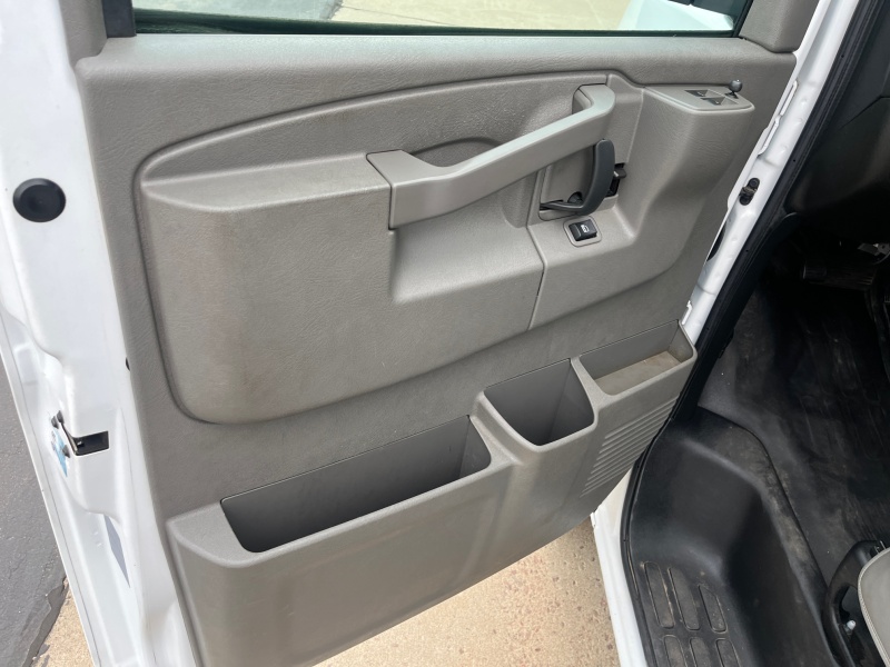 2023 GMC Savana Cargo Van