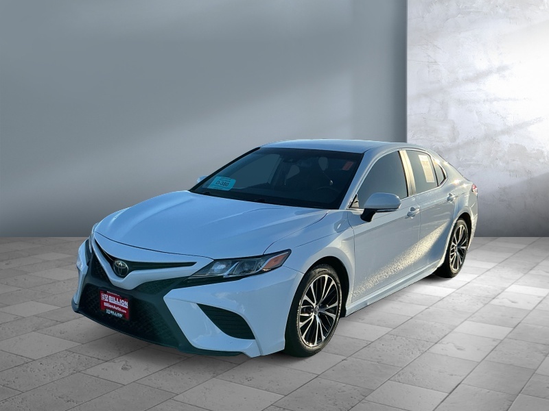Used 2020 Toyota Camry SE Cars