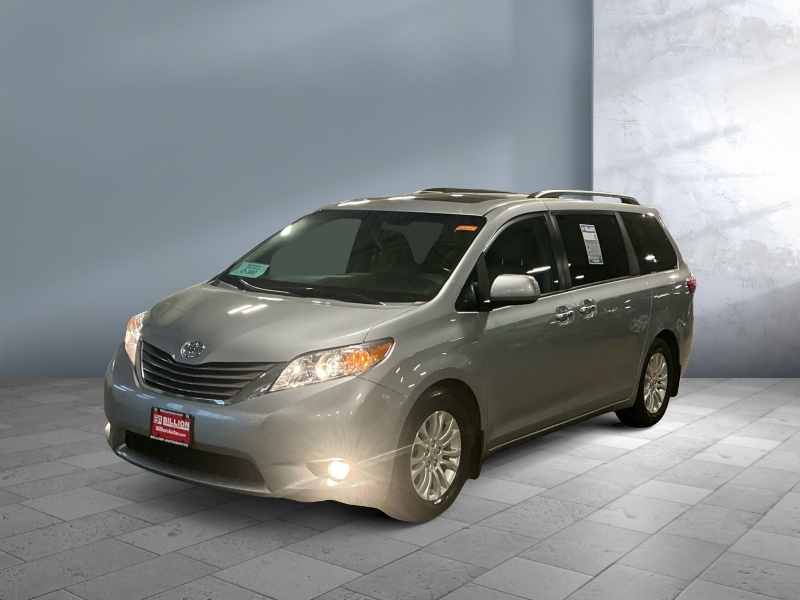 Used 2015 Toyota Sienna XLE AAS Vans