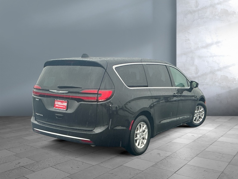 2023 Chrysler Pacifica
