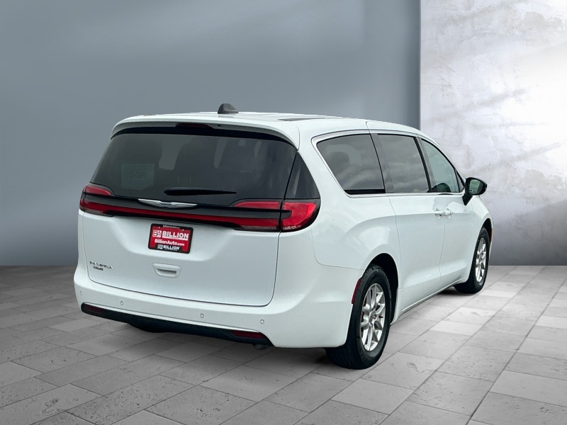 2024 Chrysler Pacifica