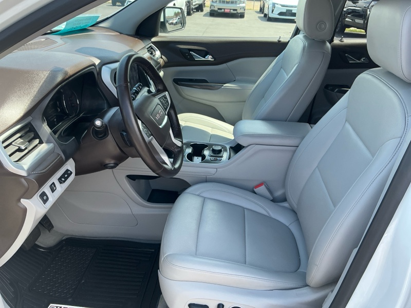 2023 GMC Acadia