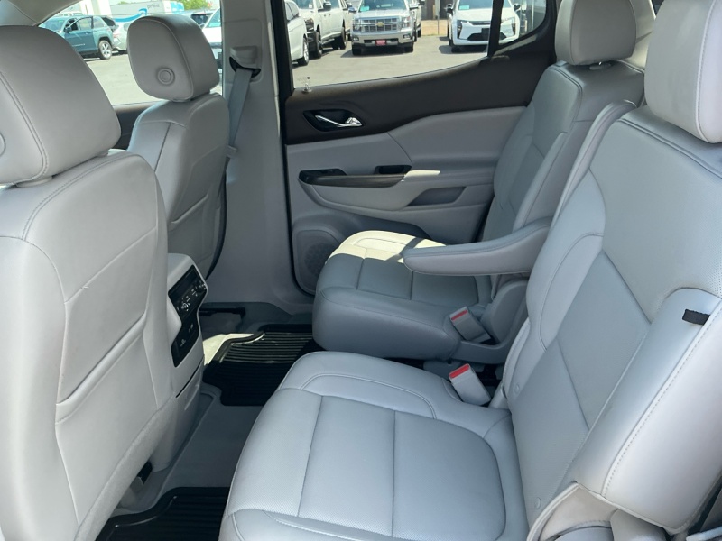 2023 GMC Acadia