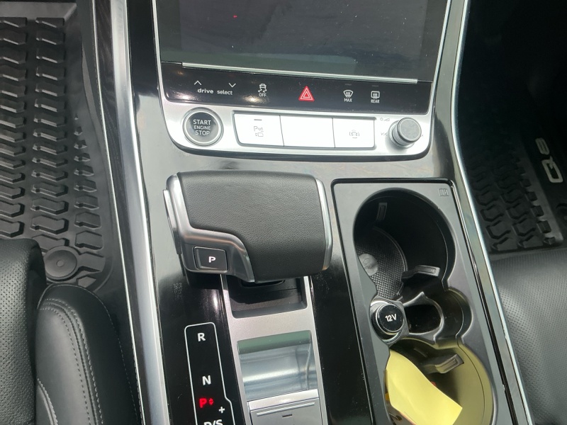 2022 Audi Q8