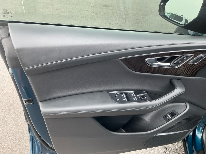 2022 Audi Q8