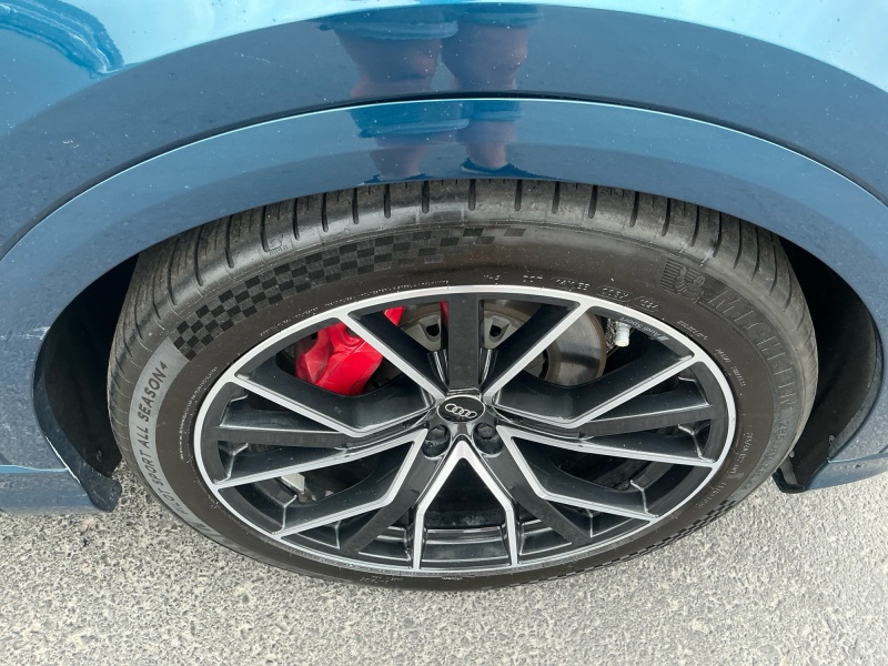 2022 Audi Q8
