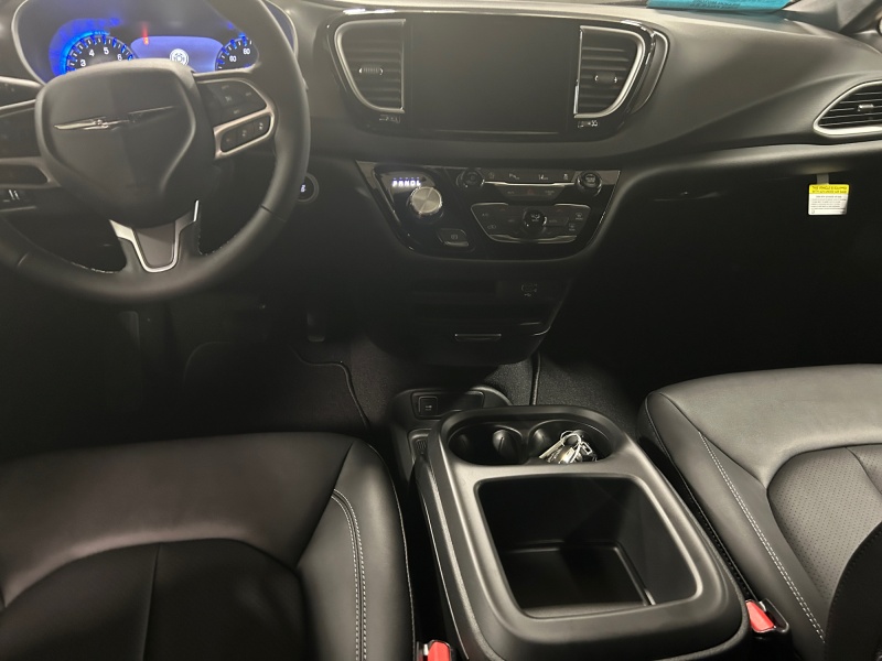 2026 Chrysler Voyager