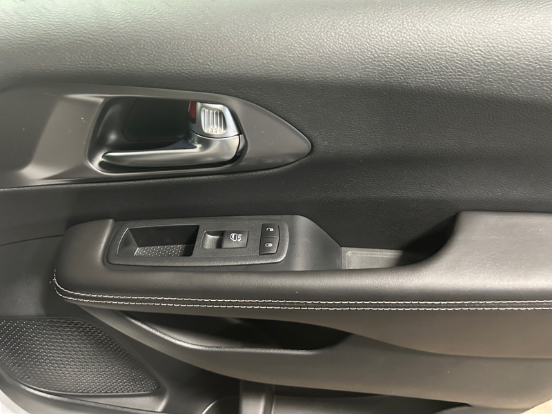 2026 Chrysler Voyager